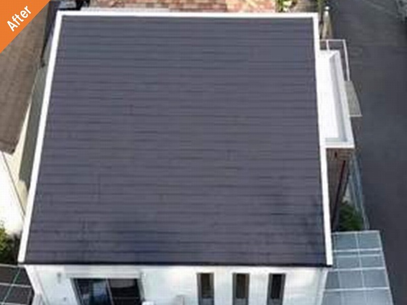 屋根カバー工法後のスーパーガルテクトの屋根