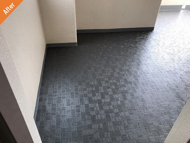 長尺シート張り替え後の共用部