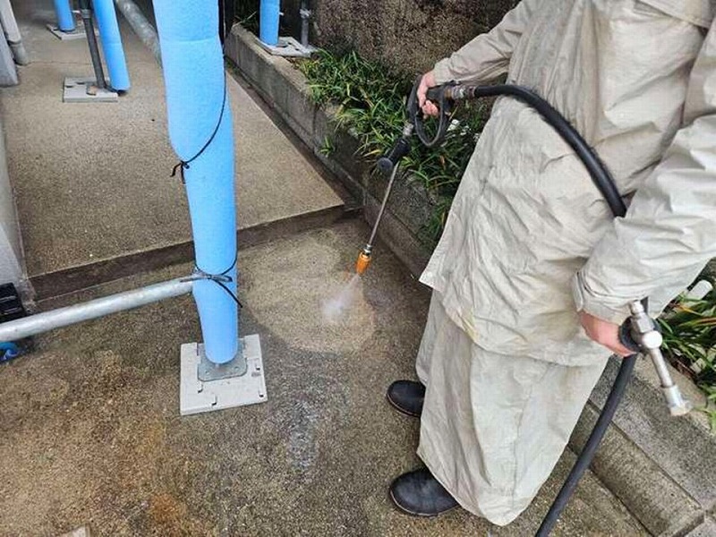土間の高圧洗浄