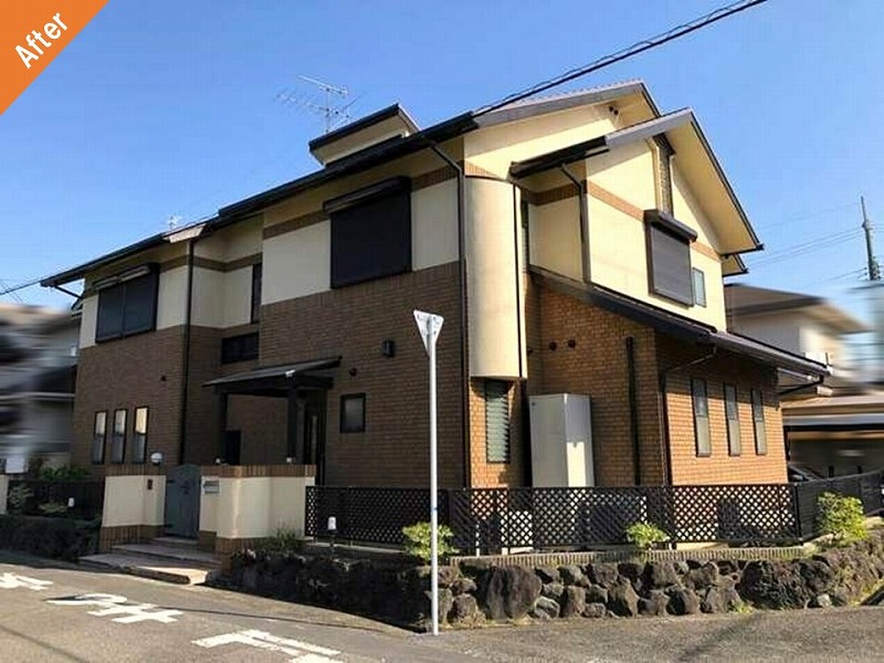多彩模様塗料で外壁塗装後のモルタル外壁