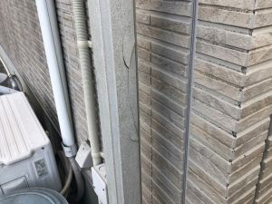 雨樋の亀裂