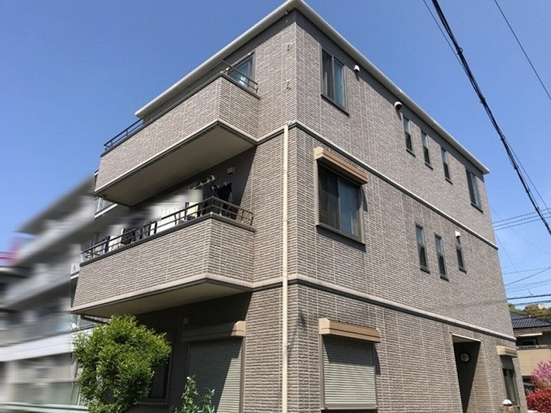 外壁塗装・防水工事の現地調査に伺った吹田市のトヨタホーム