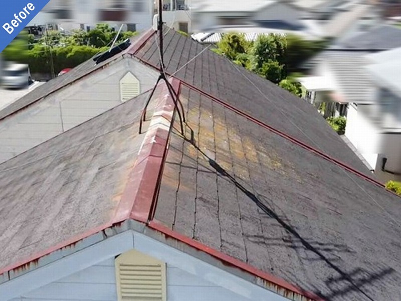 板金交換前と塗装前の屋根