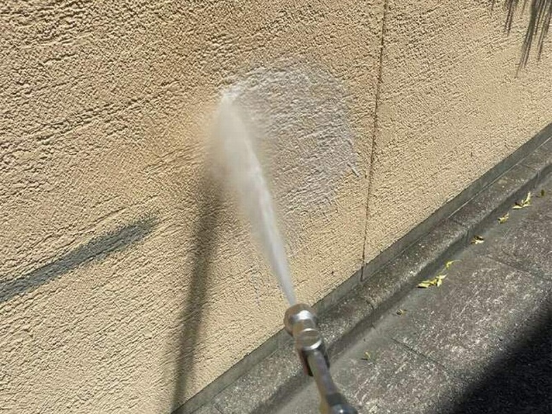 外塀の高圧洗浄工事