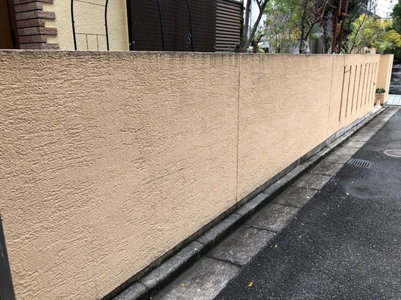 外塀の汚れ