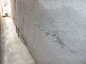 塗膜の剝がれ