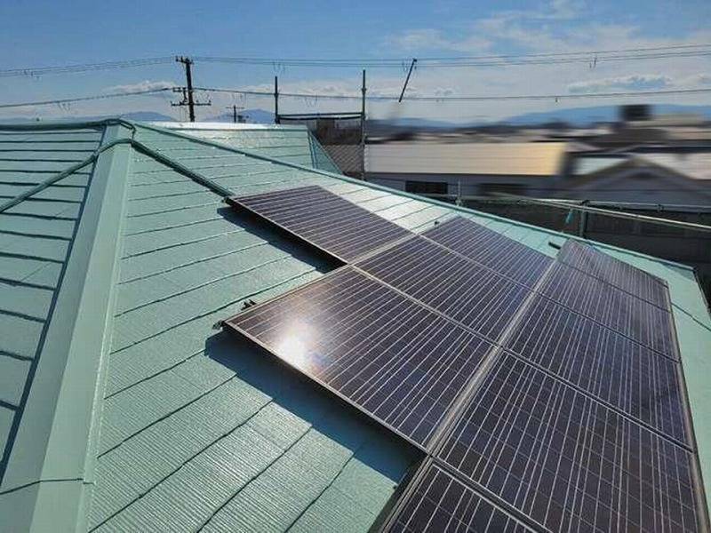 太陽光パネルの設置や清掃などに足場を活用する