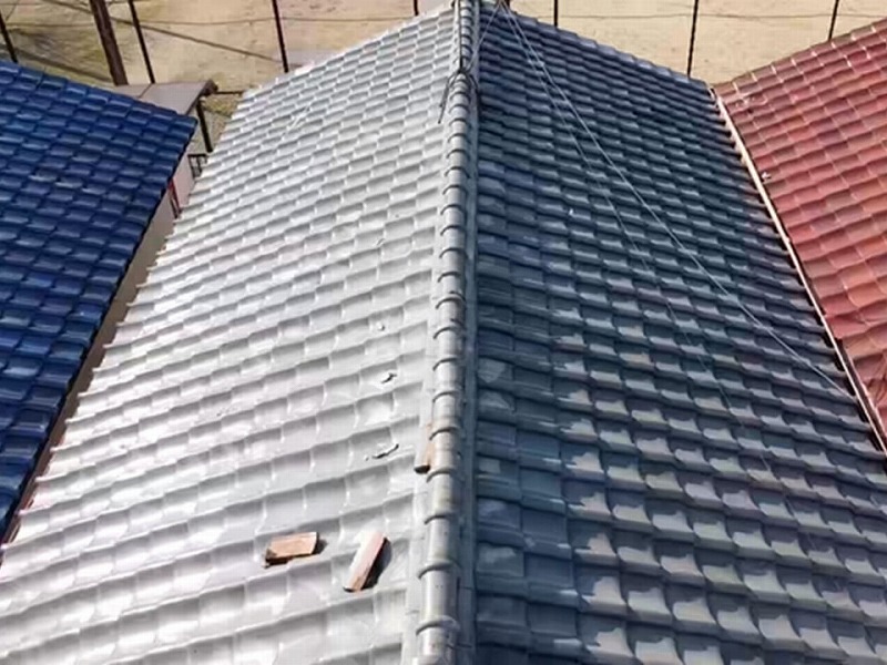 日本瓦のドローン点検　