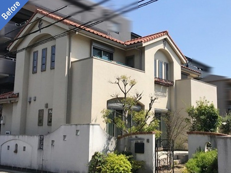 大阪市東住吉区の外壁塗装前のセラミック仕上げの住宅