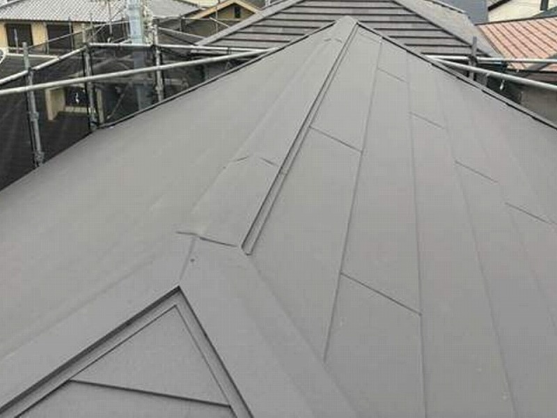 棟板金の取り付け完了しカバー工法完了