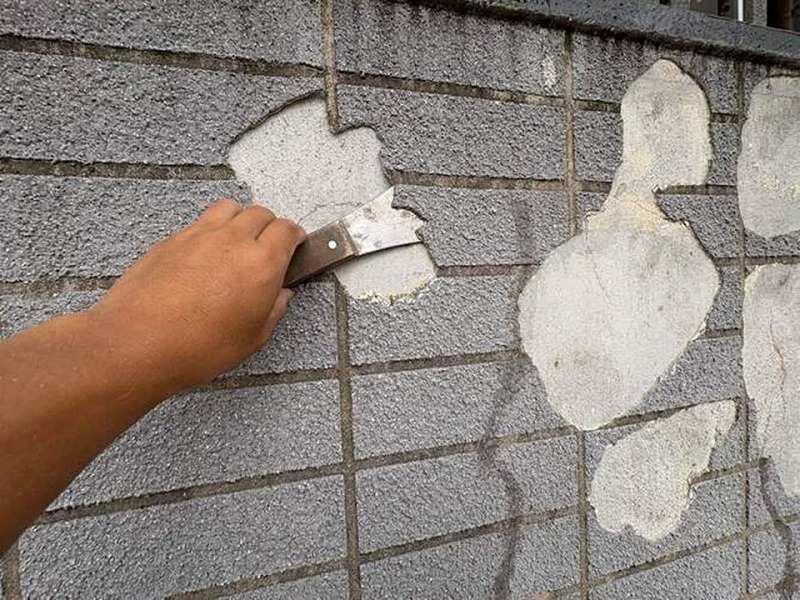 外壁の塗膜を撤去