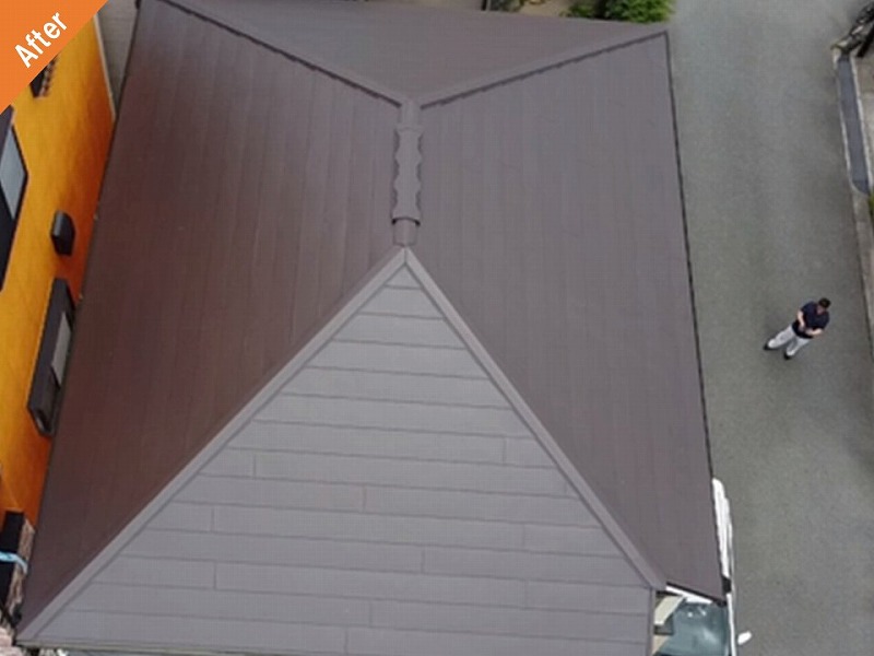 屋根カバー工法後の屋根
