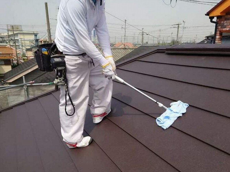 屋根カバー工法後の清掃