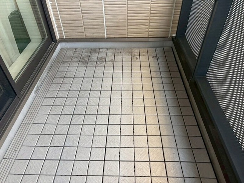 塩ビシート防水施工前のベランダ