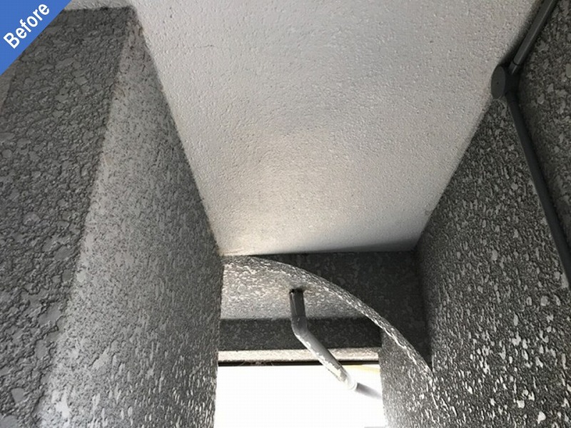 外壁塗装前のマンションの共用部外壁