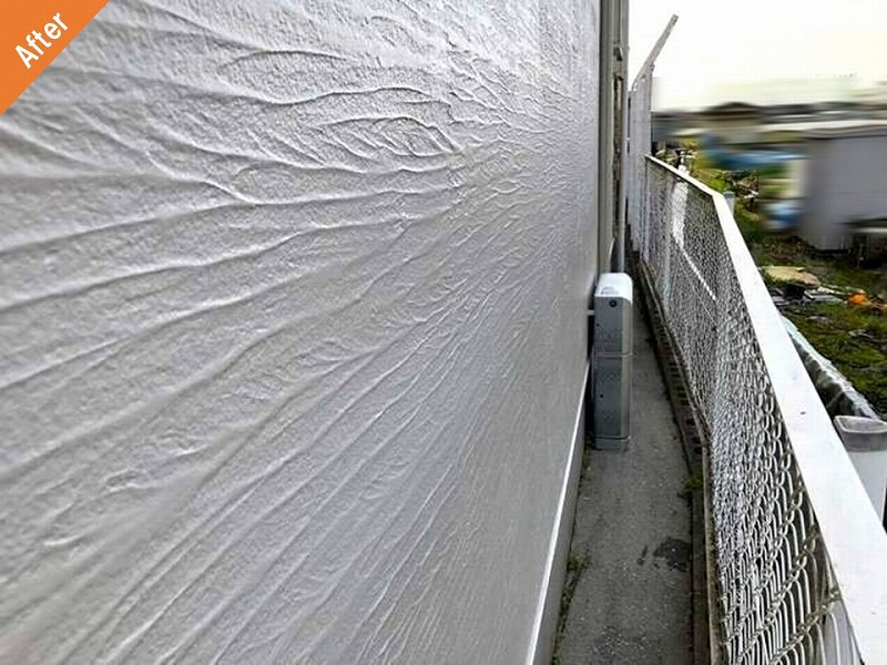 外壁塗装後の汚れが改善されたベルアート仕上げの外壁