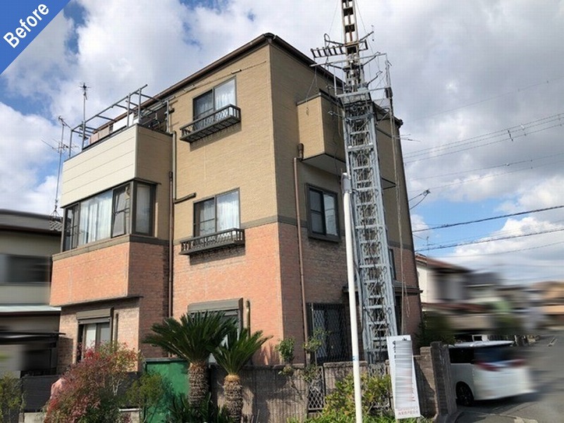 羽曳野市の外壁塗装前の戸建て住宅