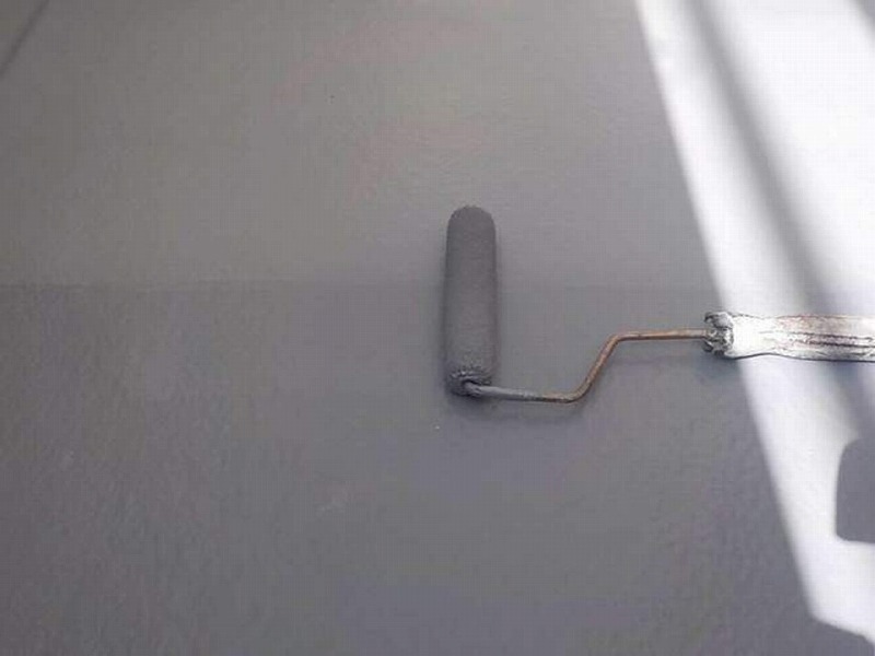 ベランダ床FRPトップコートの上塗り