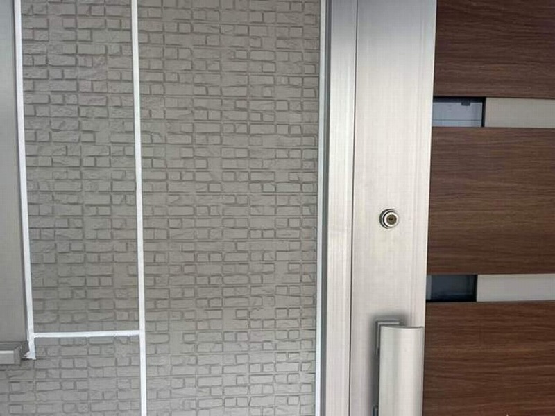 コーキング打ち替え後のサッシ廻り