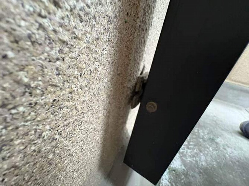 外壁との取り合いの欠け