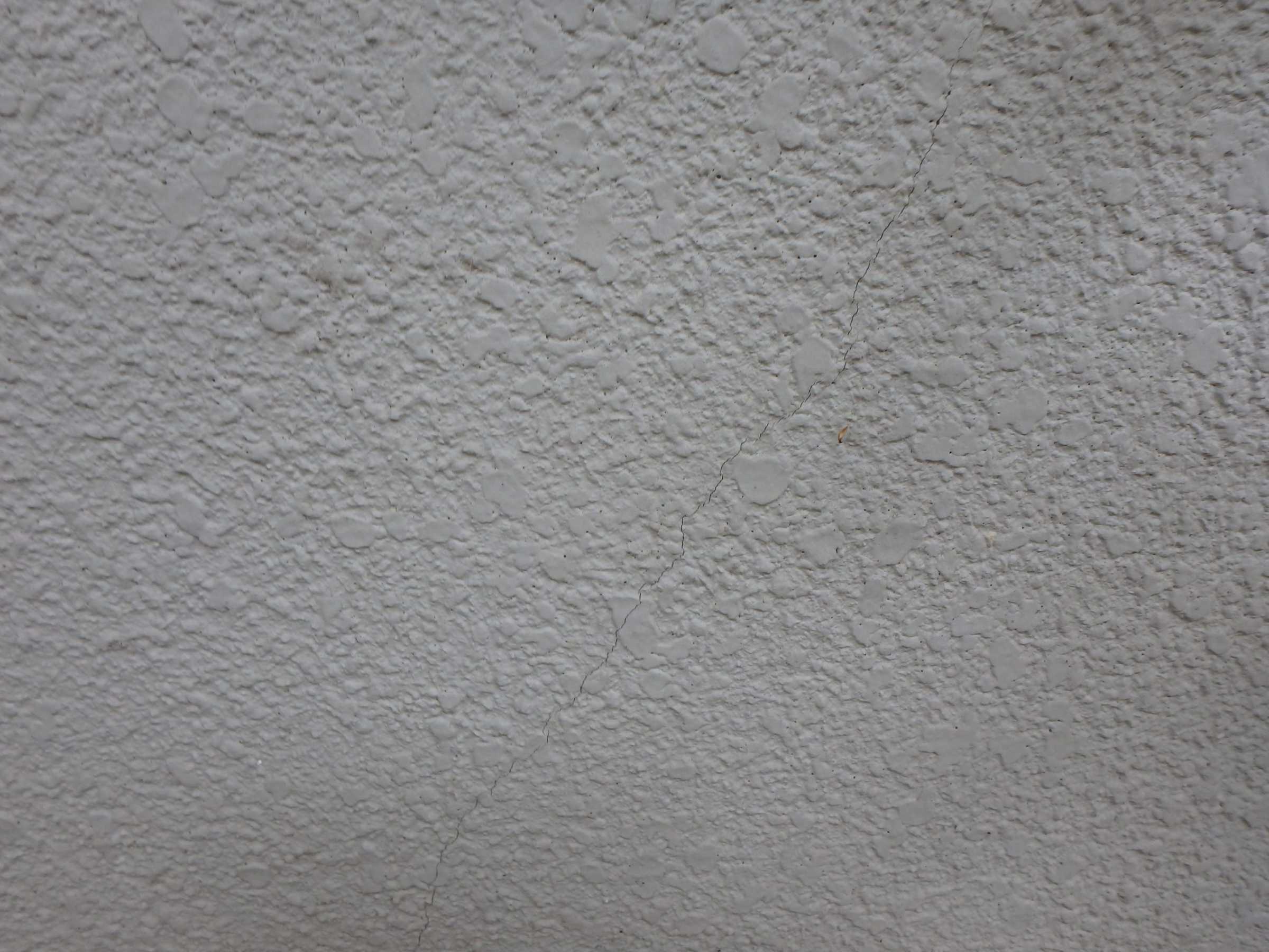 タマホームの外壁のひび割れの種類 ヘアークラック（幅0.3ｍｍ以下の小さなひび割れ）