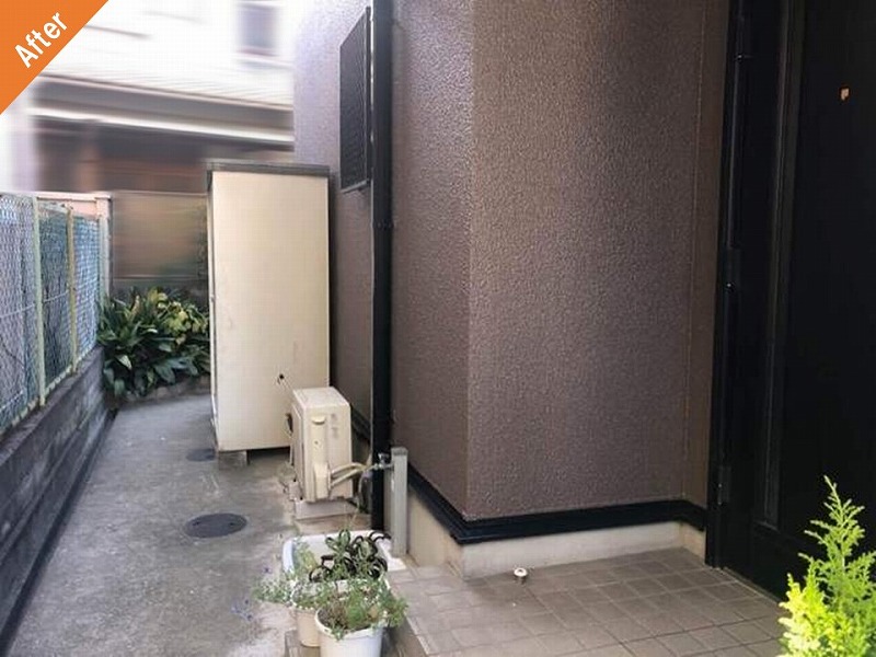 外壁塗装後の玄関廻りの外壁