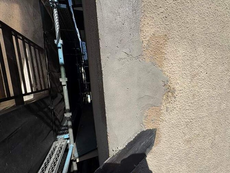 下地調整材で左官補修