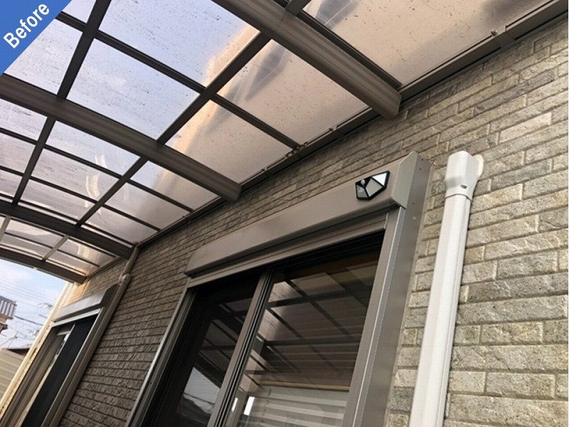 外壁塗装前のスリムダクトとサッシ廻り