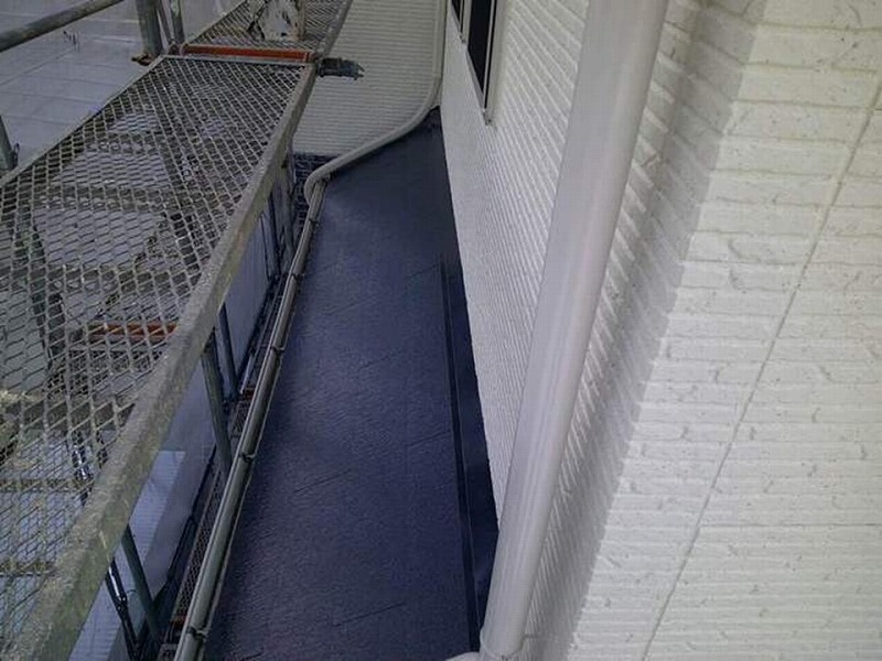 塗装後の下屋根