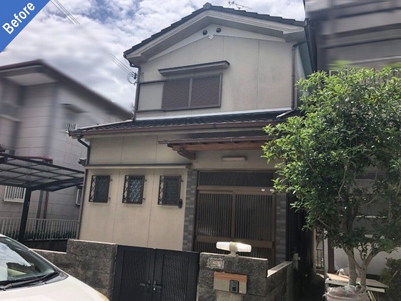 松原市の外壁塗装前の築28年の中古住宅