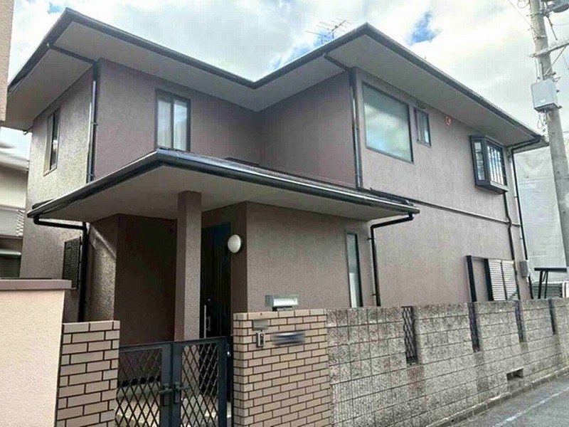 足場解体後のパナホームの全景