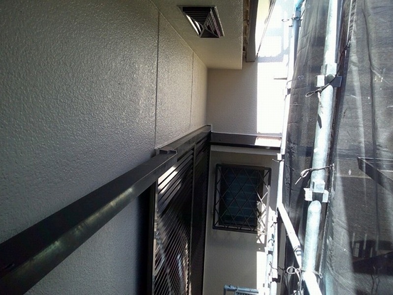 塗装後の軒天と幕板