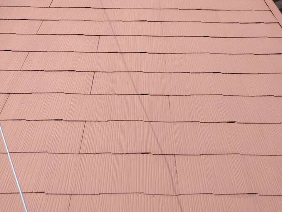 タスペーサー設置後のスレート瓦