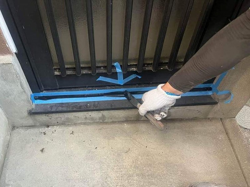 サッシ面戸のコーキング仕上げ