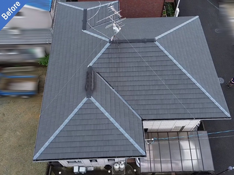 屋根板金塗装前の積水ハウスの陶器瓦