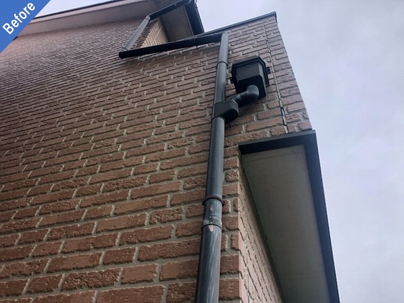 外壁塗装前のサイディングと雨樋