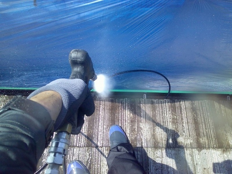 樋内の高圧洗浄工事