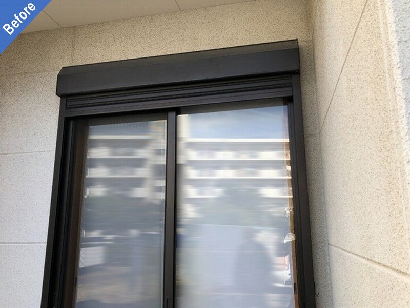 外壁塗装前のシャッターボックス