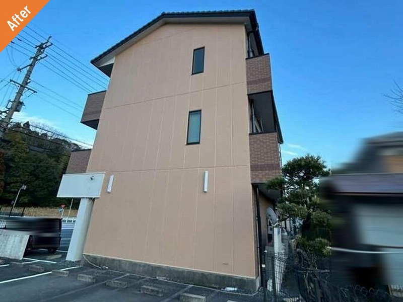 外壁塗装後のマンションのALC外壁