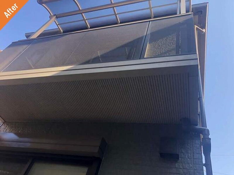 外壁塗装後の軒天とサイディング