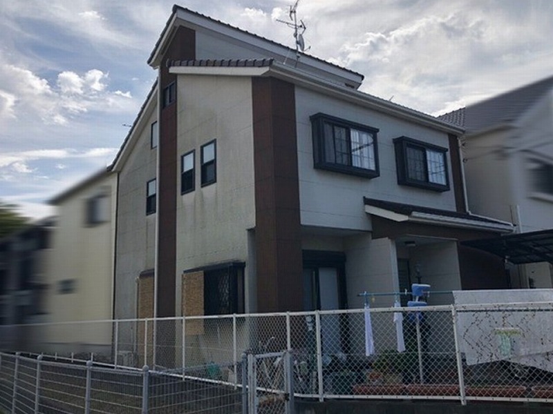 羽曳野市の外壁塗装の現地調査に伺ったALC・リシン仕上げの住宅