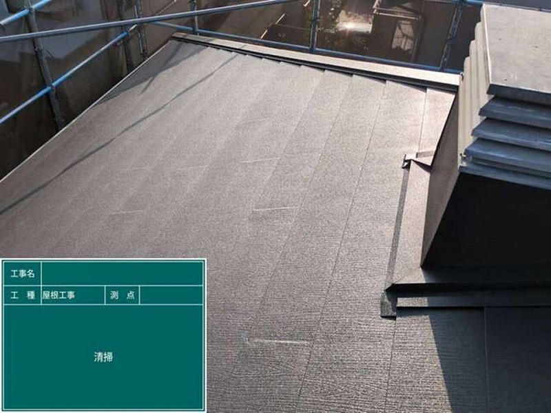 屋根カバー工法後の下屋根