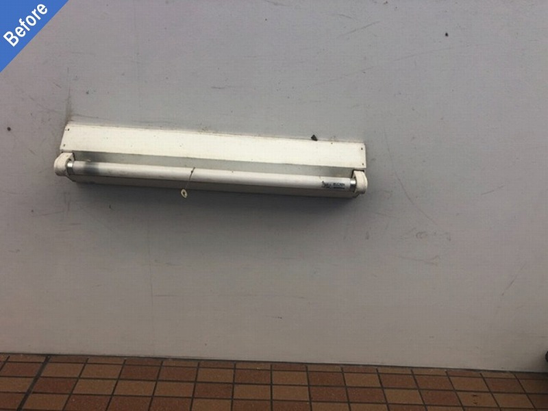 塗装工事前の共用部天井