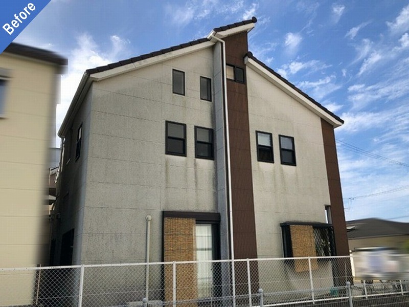 外壁塗装前の汚れが目立つALC（リシン仕上げ）の戸建て住宅