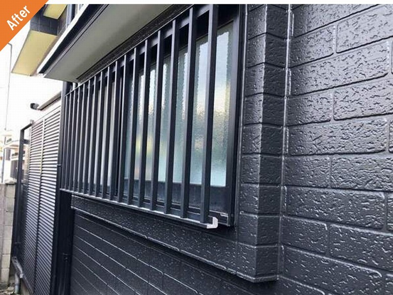 外壁塗装後のサッシ廻りの外壁