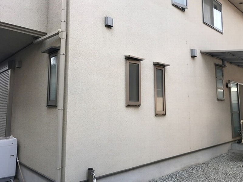 モルタル外壁の全体的な汚れ