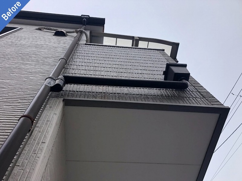 外壁塗装前の軒天と雨樋