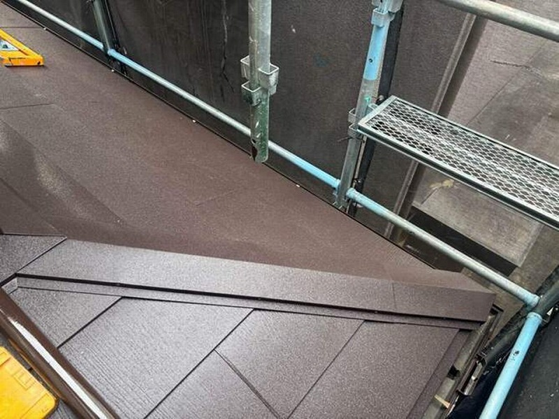 屋根カバー工法後の軒先