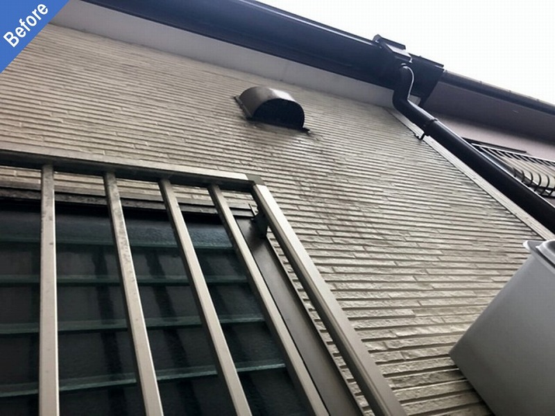 外壁塗装前の排気口廻りの外壁