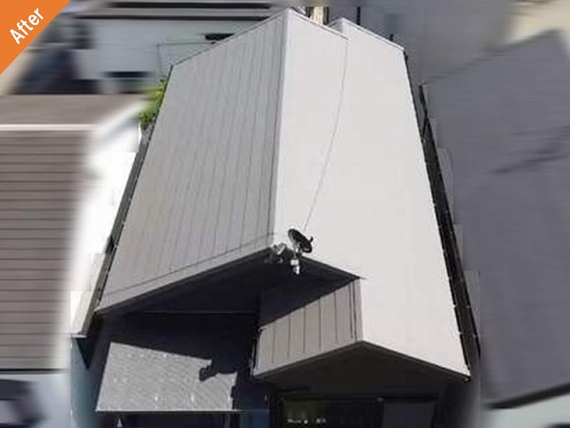 松原市の屋根カバー工法後のスーパーガルテクトの屋根